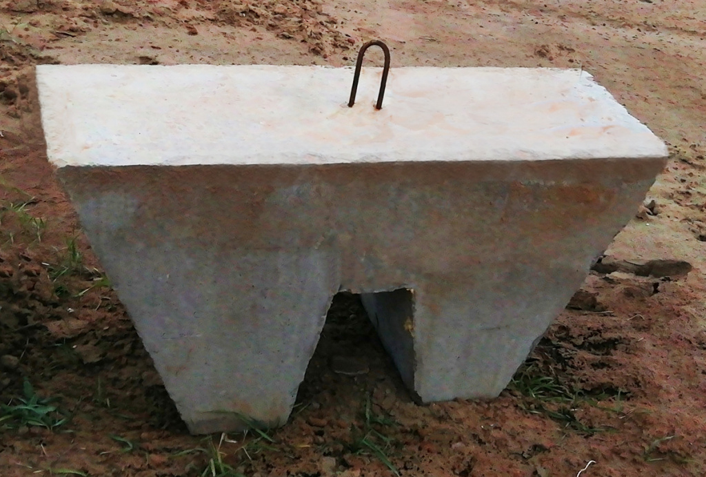 Стакан для установки плиты бетонного забора